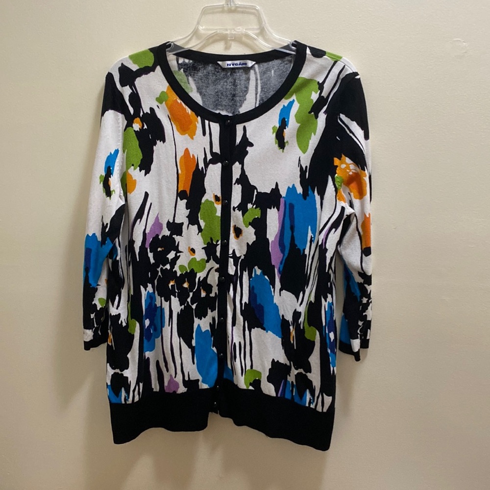 Peter Nygard button down cardigan